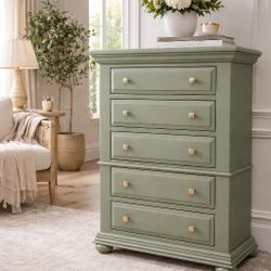 Broyhill Tallboy Dresser- 5 Drawer 