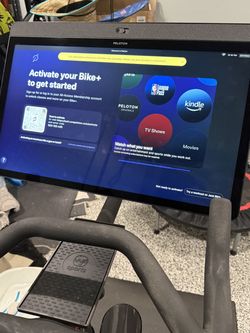 Peloton Bike+ – Premium Smart Exercise Bike w/Mat