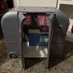 Toy Barbie Camper