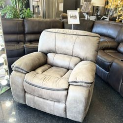 Recliner 