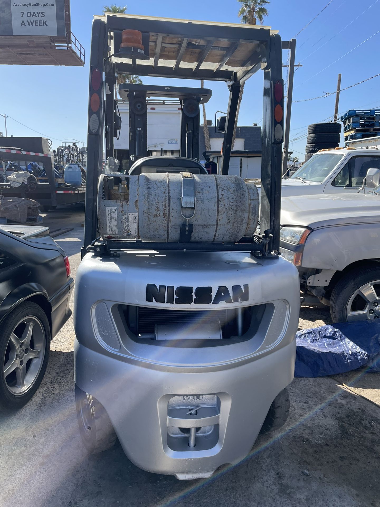 nissan fortlift 3400 lift capacity