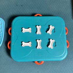 Puppy Brain Teaser Feeder