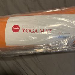 Yoga Mat for Sale in Monroeville, PA - OfferUp