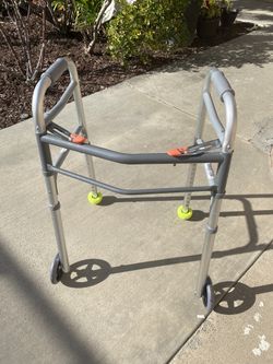 Walker Like New