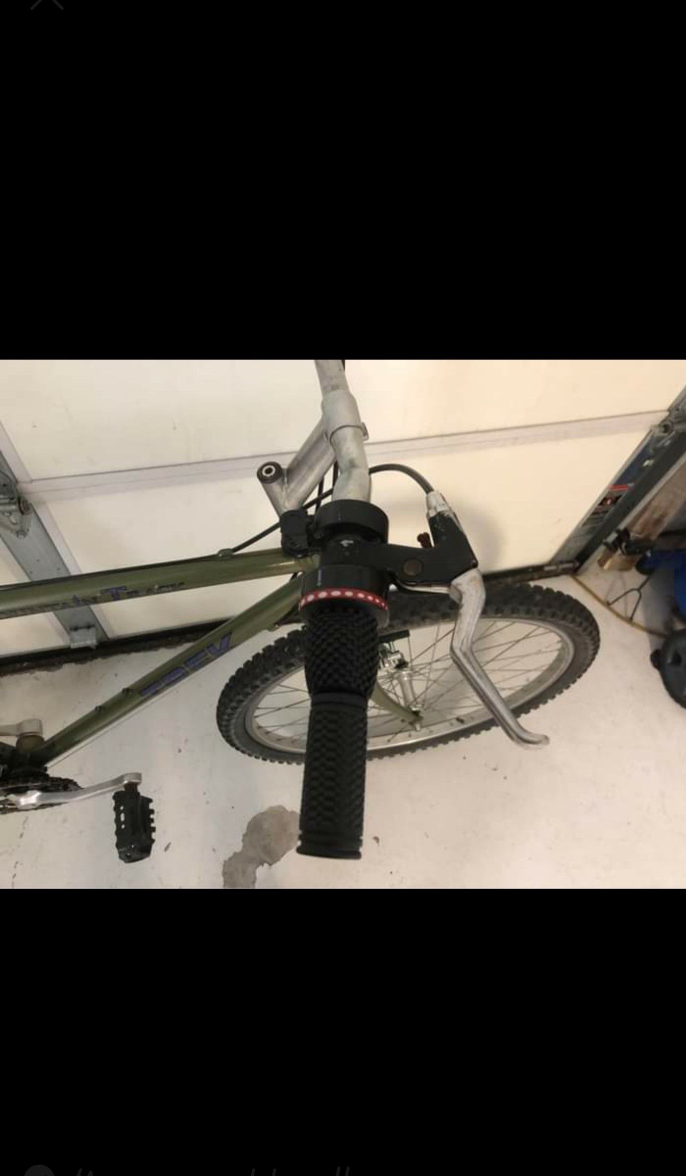 trek 820 mountain bike for sale