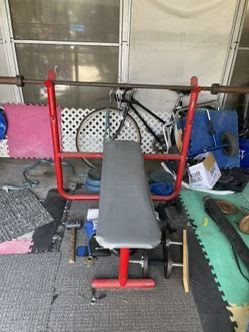 Weight Bench With Bar