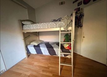 Two twin beds with mattress