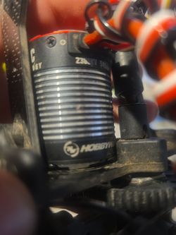 Hobbywing 2300kv brushless motor lightly used 110$
