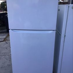 LG Top- Freezer Refrigerator 