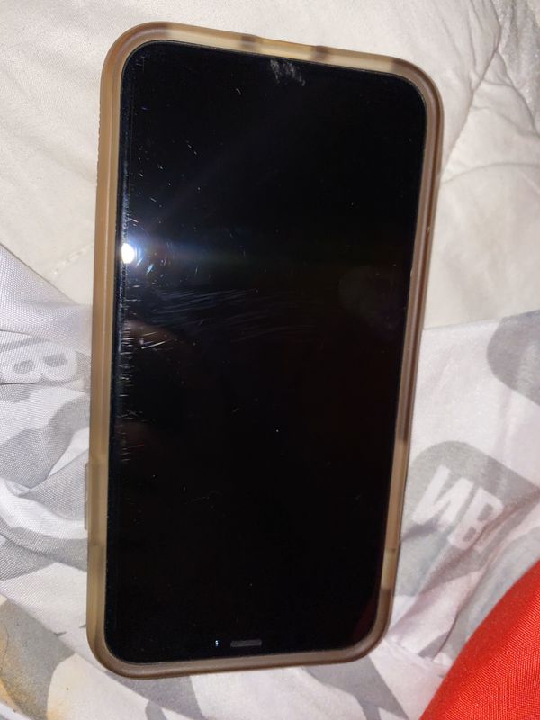 iPhone 11 Pro Sprint 64g works sold as is for Sale in Riverwoods, IL - OfferUp