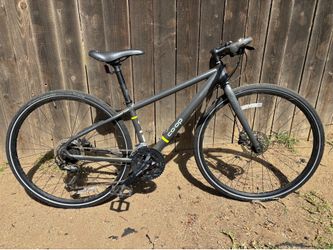 Co-op Cycles CTY 1.2 hybrid bike