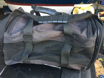 Pet carrier