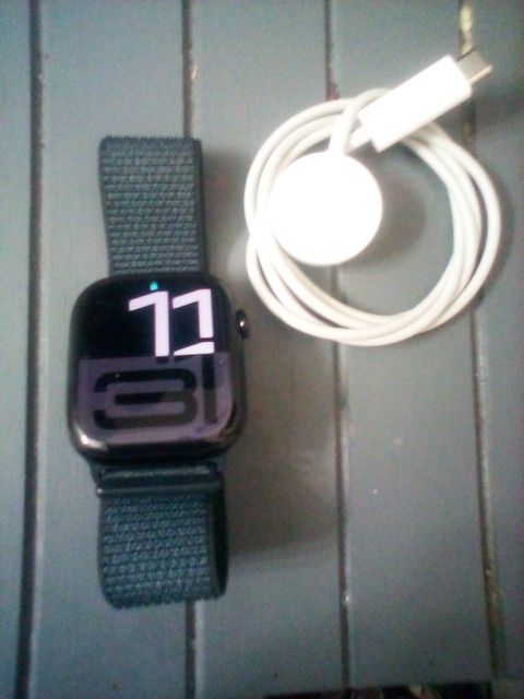 π Apple Watch, Series 10
