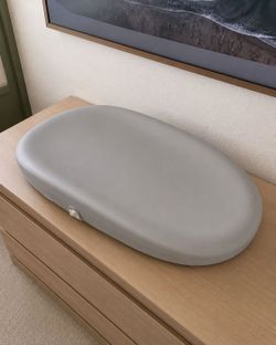 Hatch Grow Smart Changing Pad – Excellent condition