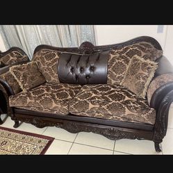 Couch And Love Seat Like New Condition. No Pets/no Smoking 