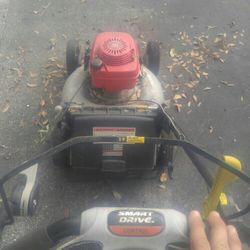 Honda HRR2163VXA mower (needs Work)