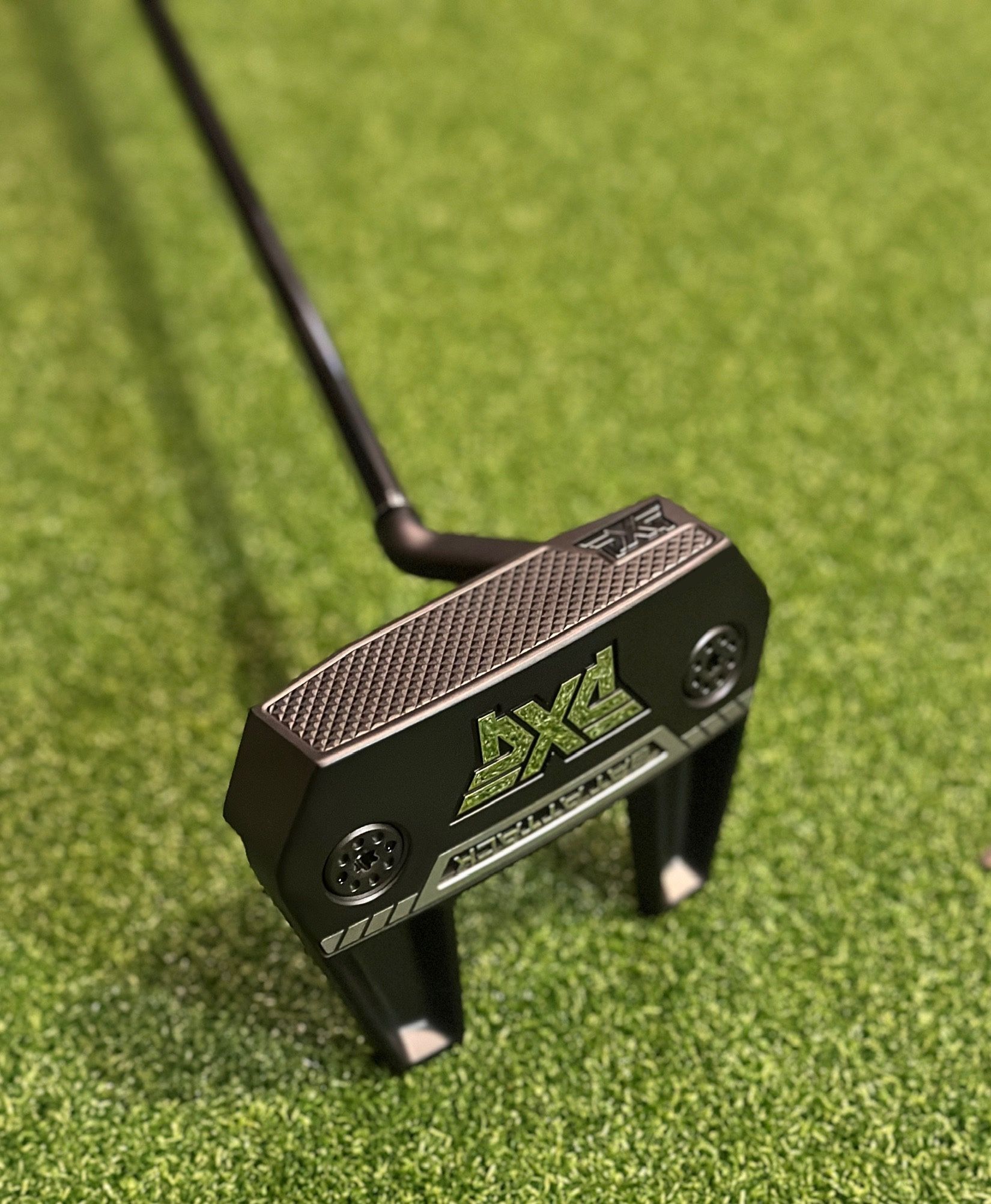 PXG Bat Attack ZT Forward Press Putter- RH 35.5" with limited edition headcover