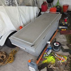 Aluminum tool box