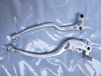 Yamaha R1 15-19 OEM levers