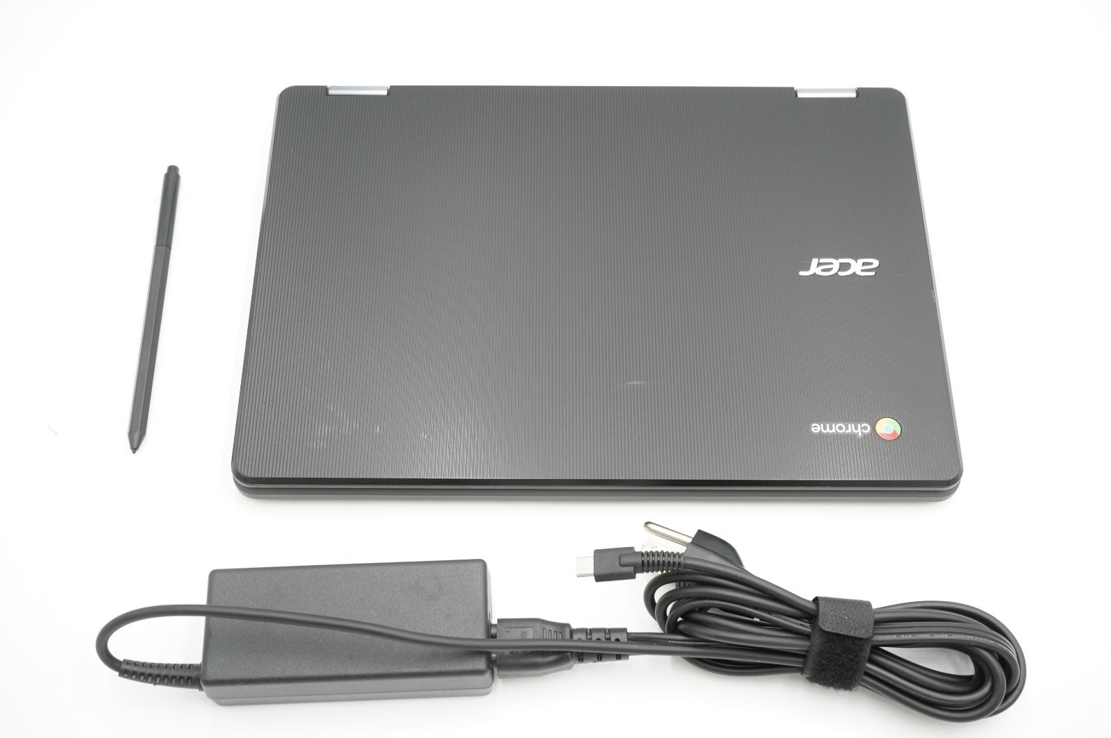 Acer Touch Screen 2in1 Chromebook Comes With charger Plus stylus pen ( Back To School)