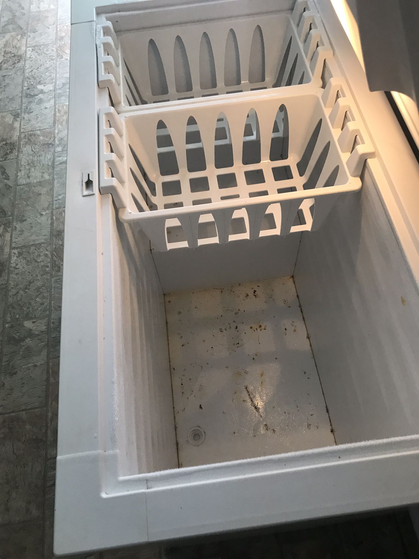 Kenmore deep freezer 253.1692210c. 8.5 cu ft for Sale in Chattanooga