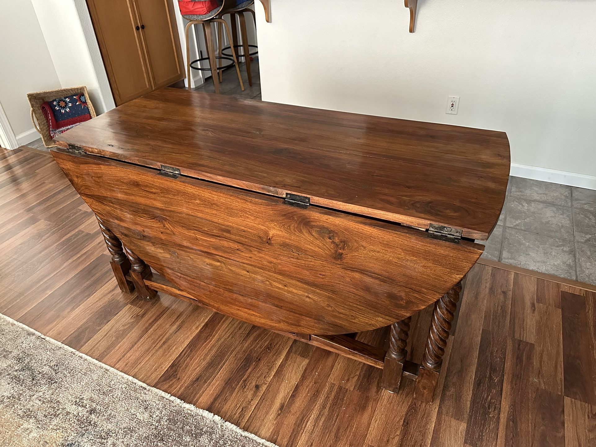 Antique Gate Leg Barley Twist Drop Leaf Oval Dining Table Large