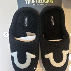 True Religion Slippers 25$ Size 9 NOT BRAND NEW !