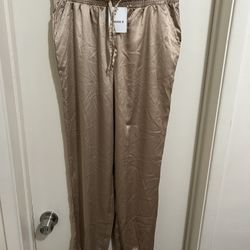 New Forever21 Women’s Pants Size Small