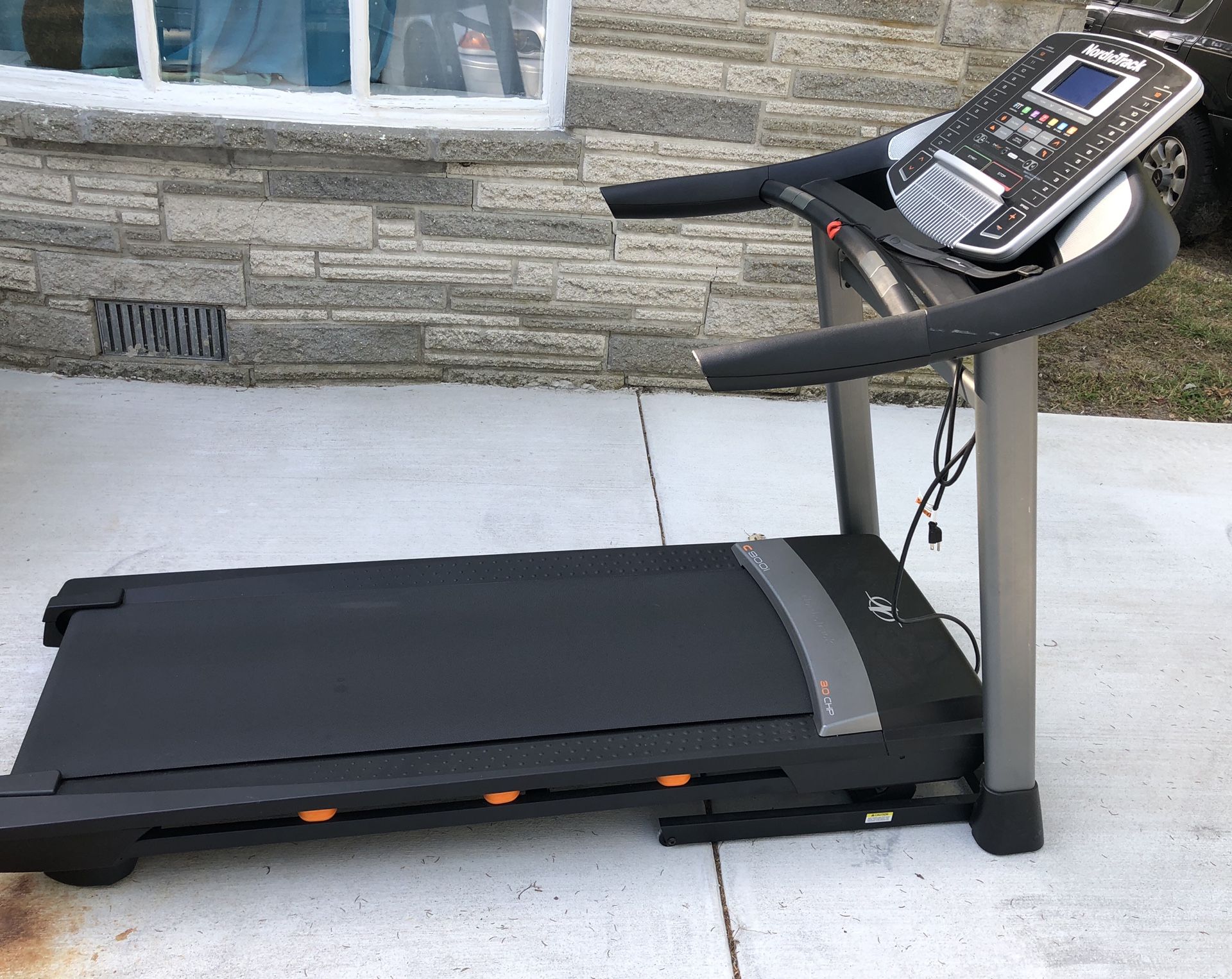 NordicTrack Treadmill C900i for Sale in McKee City, NJ OfferUp