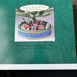 Hallmark holiday express miniature tree base