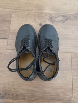 Doc Marten Shoes Size 7