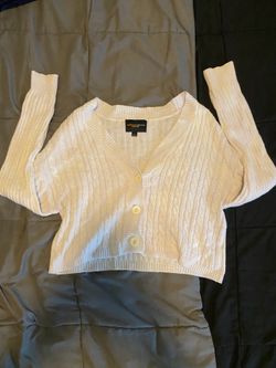 White cable knit cardigan in a L