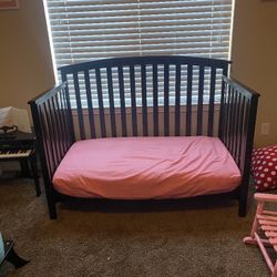 Crib set 