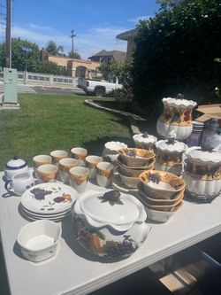 Ceramic Dinnerware Set with Fruit Pattern