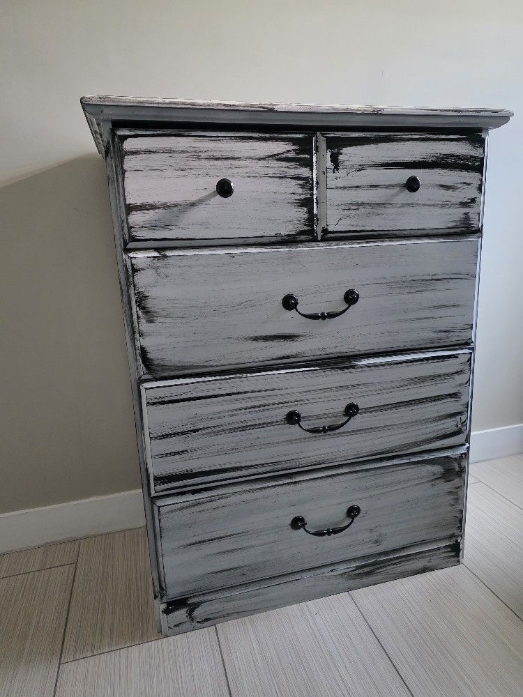Custom Dresser And 2 Matching Nightstands