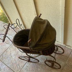 Antique Baby Carriage 