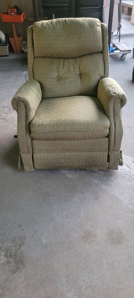 Sofa Reclinable / Reclainer Sofa 