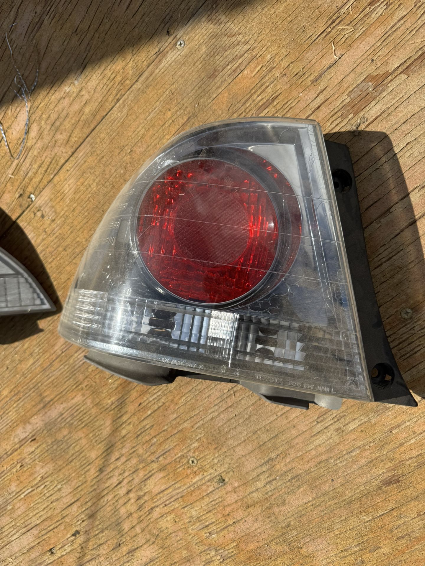01-05 IS300 Tail Lights