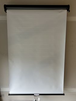 CFS Retractable White Photo ID Backdrop