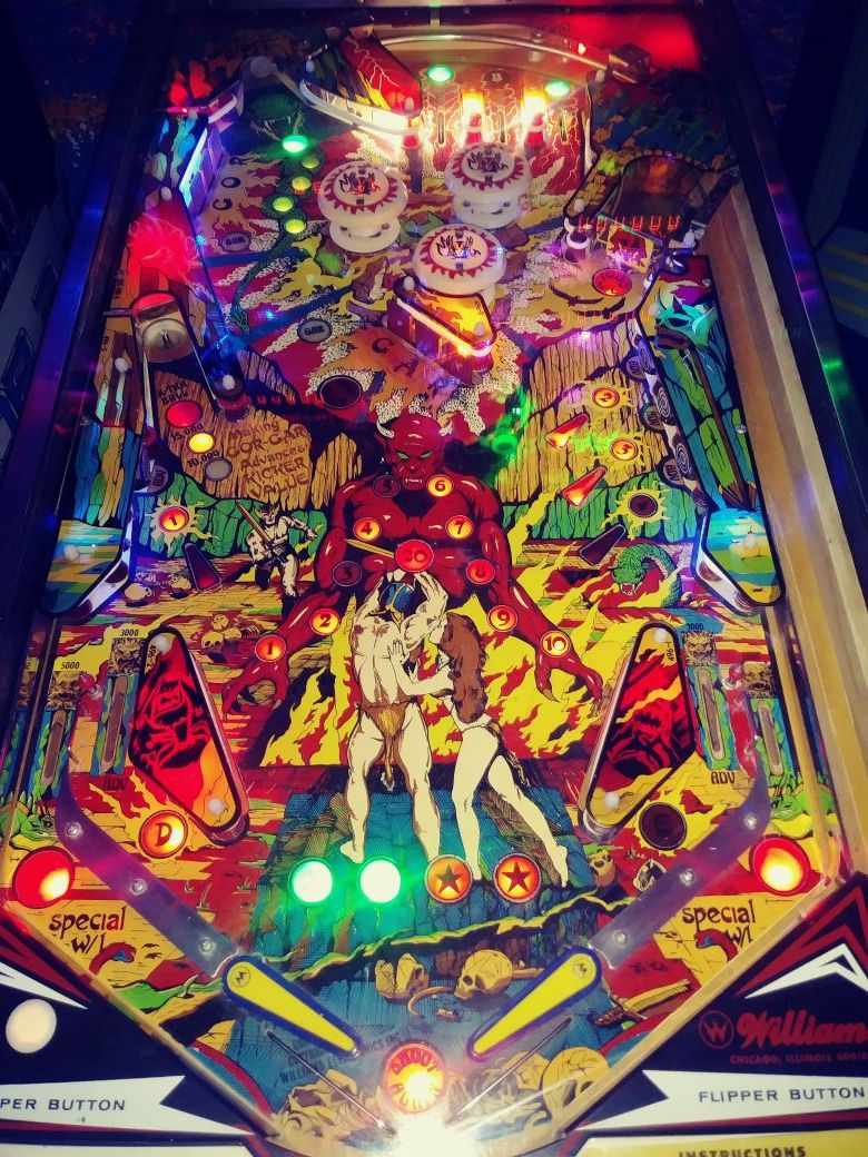 Gorgar pinball machine
