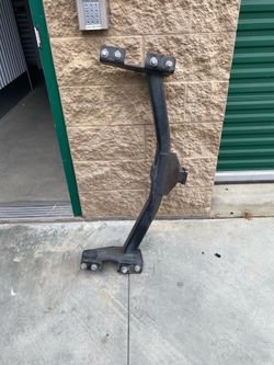 Ford F-250 Tow Hitch