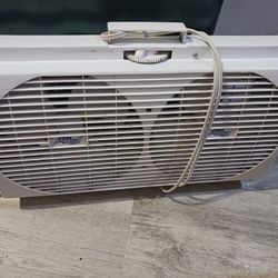 Window Fan With Extending Sides