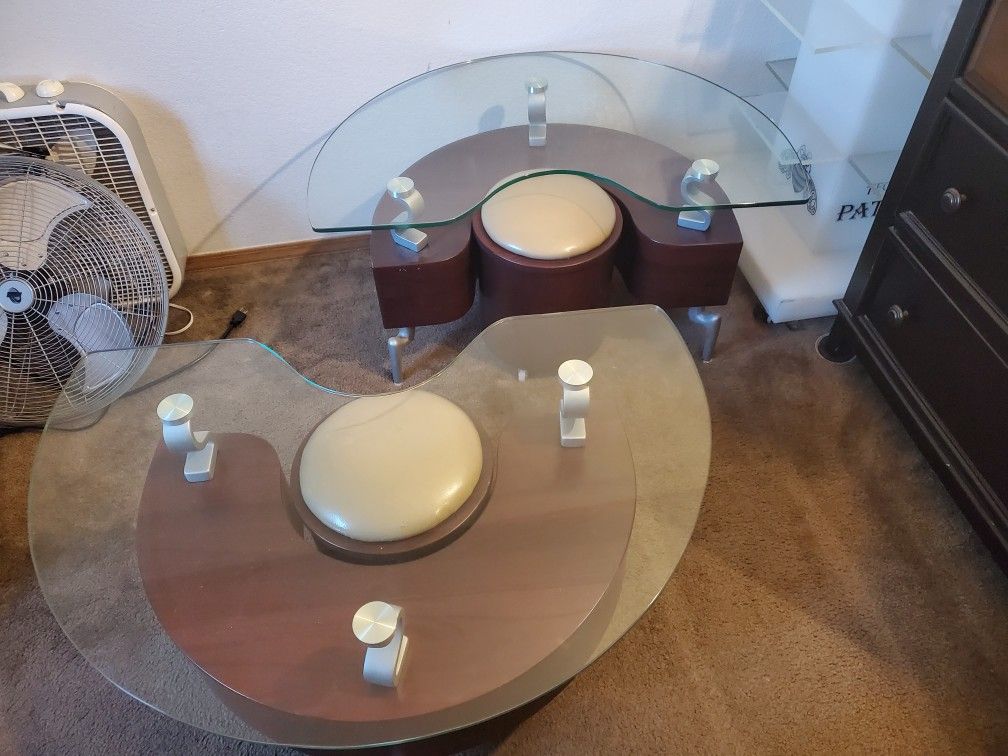 Two coffee table 150$ for both
