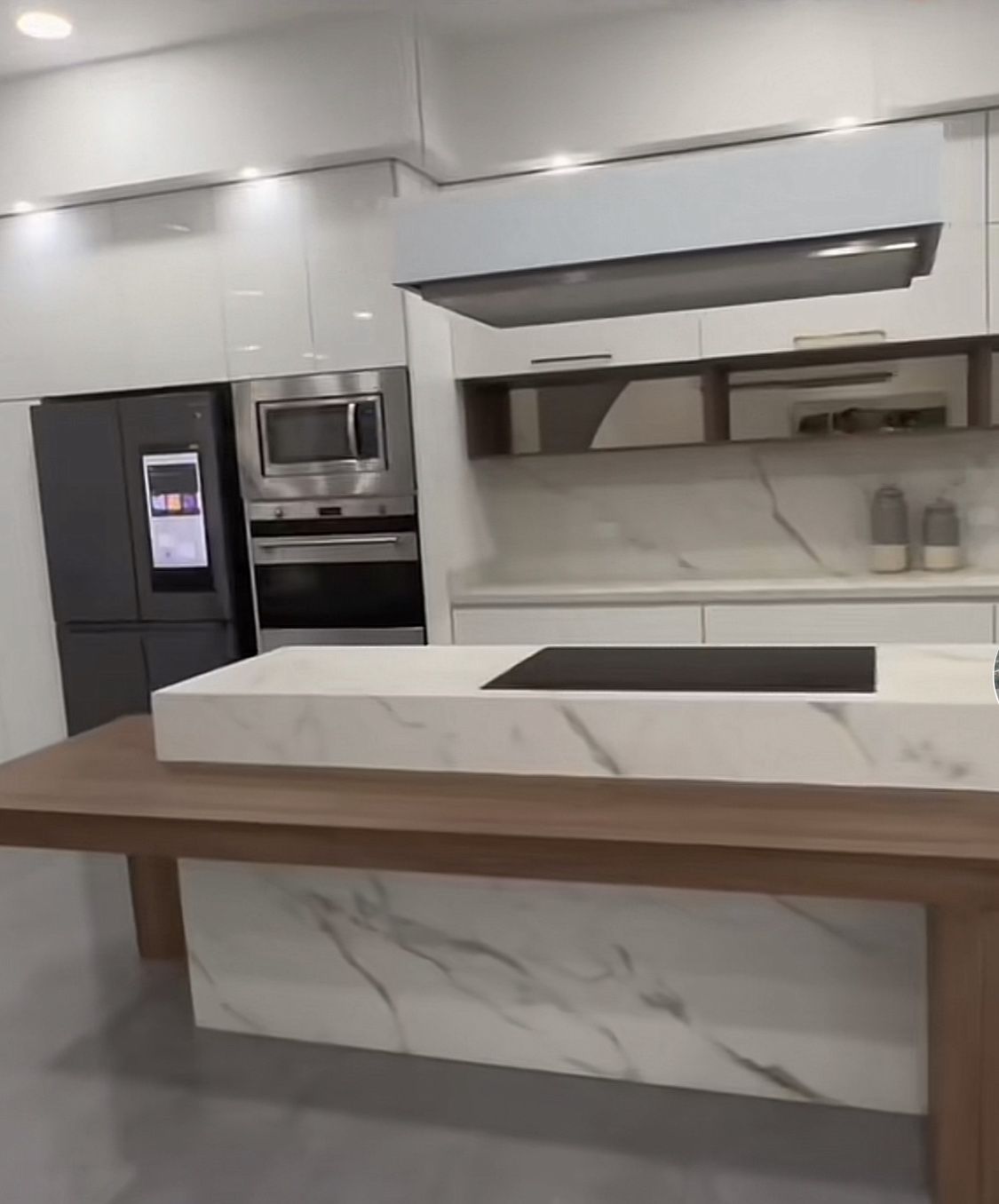 Custom  kitchen  & Granite  (For sale) 