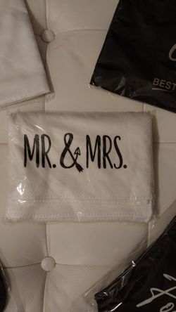 Matching Mr. & Mrs. Kitchen Kit includes