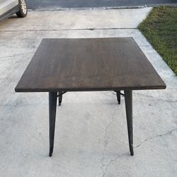 Kitchen Table 