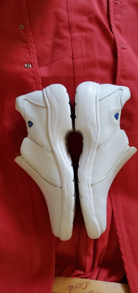New Nurse Mates Shoes