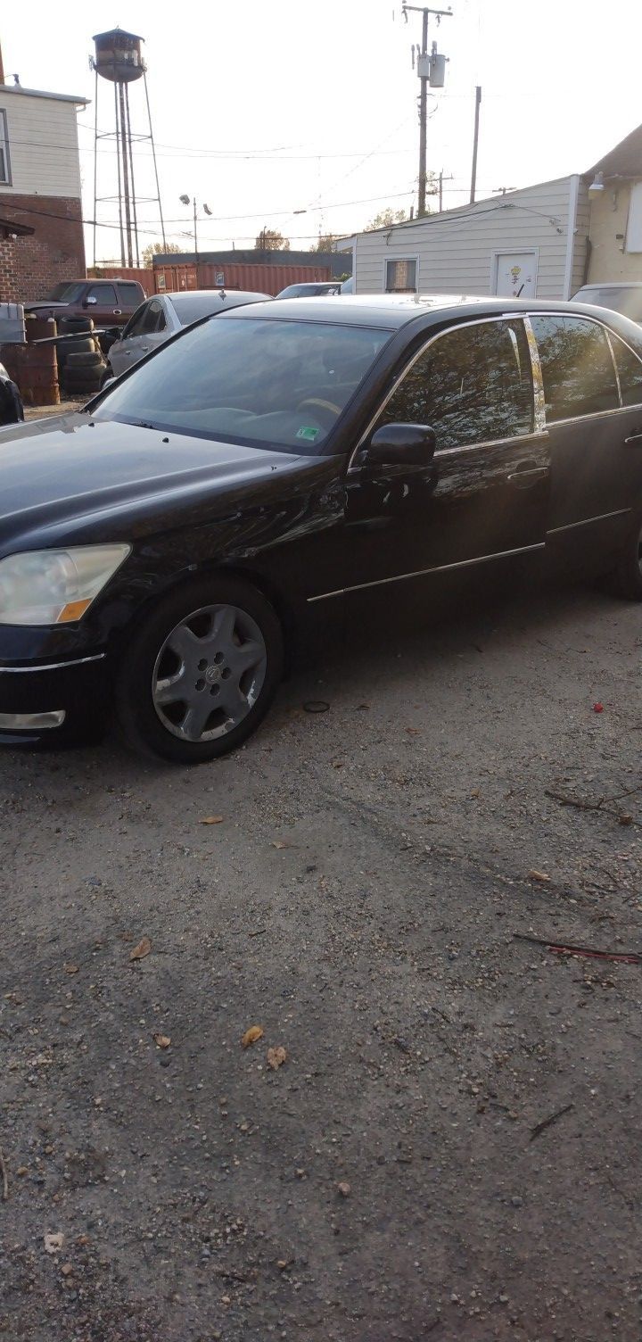 2005 Lexus LS 430