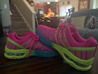 Women's Pink Knit Running Sneakers