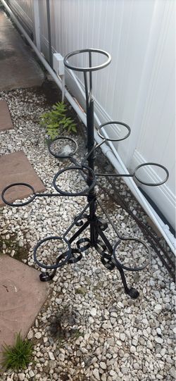 Black Wrought Iron Multi-Tier Plant Stand